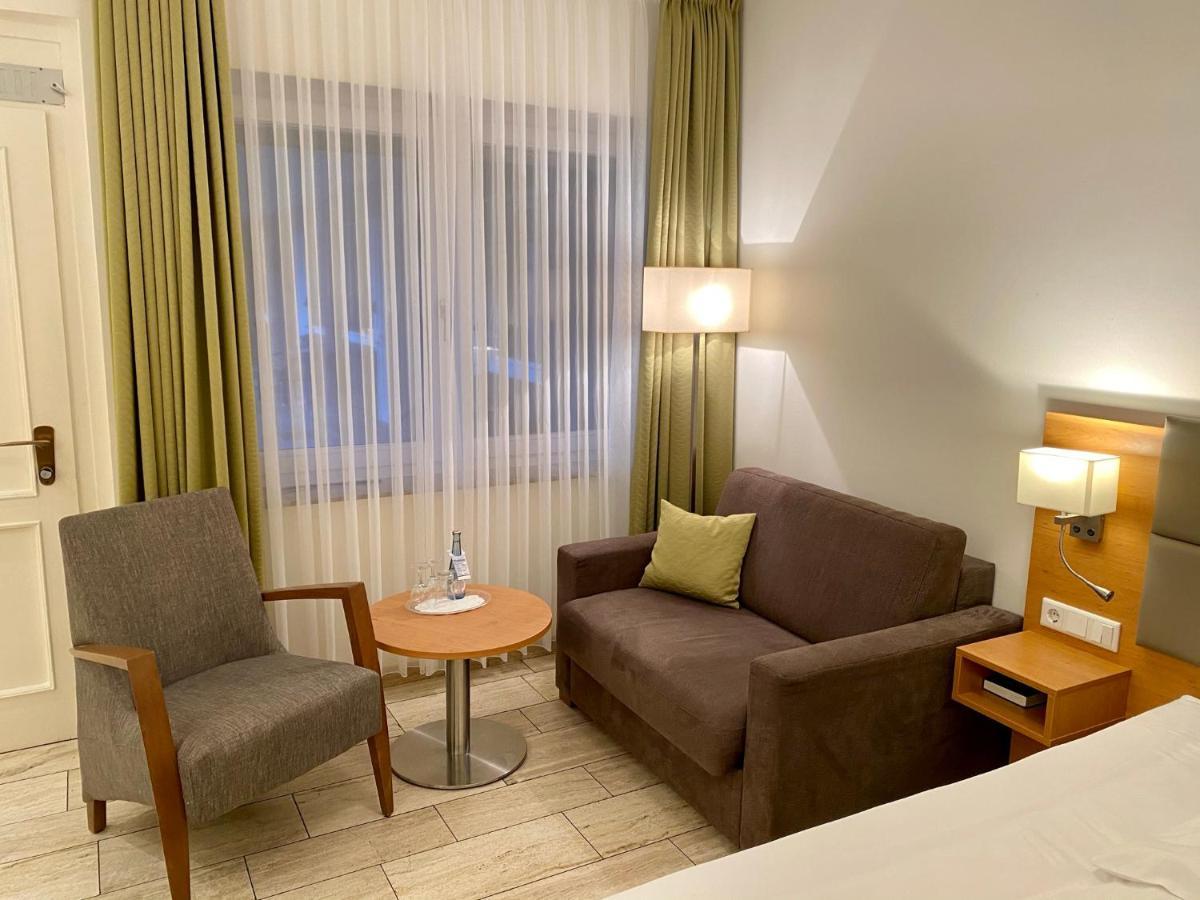 Waldhotel Zum Bergsee Damme Exterior photo