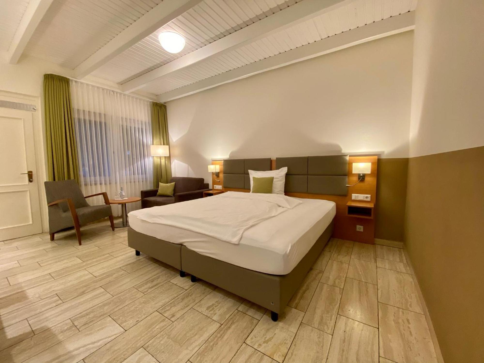 Waldhotel Zum Bergsee Damme Room photo